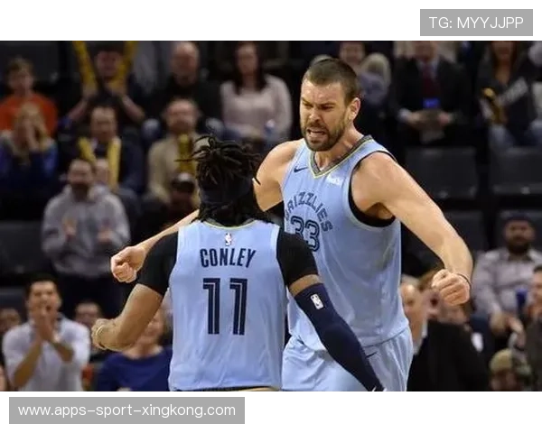 劳里三分冷静落袋，猛龙力压对手