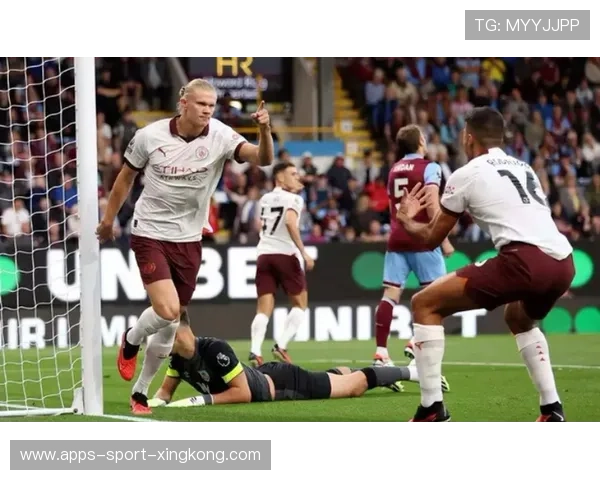 哈兰德两球助曼城4-0大胜曼联，霸气登顶英超