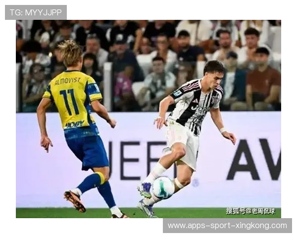 尤文图斯禁区推进，弗拉霍维奇完成射门