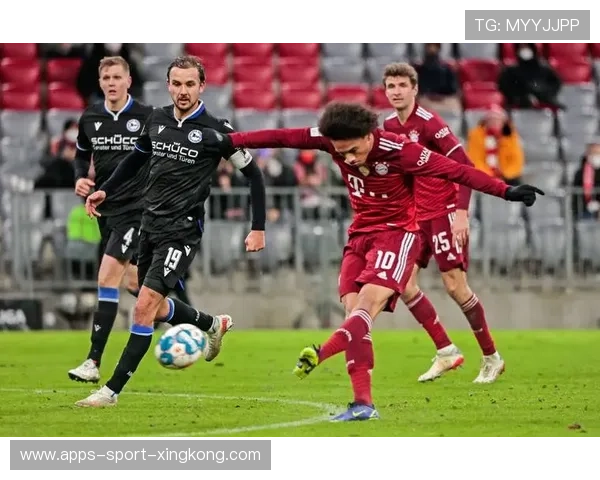 拜仁萨内射门技术训练火花四溅